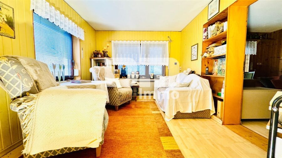 Gepflegtes 1 bis 2 Familienhaus in gesuchter Ortsrandlage mit Panoramablick - KG Hobbykeller 1 beheizt